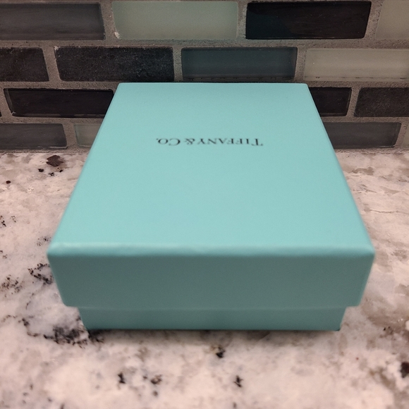 Tiffany & Co. Gift Box - Picture 3 of 5